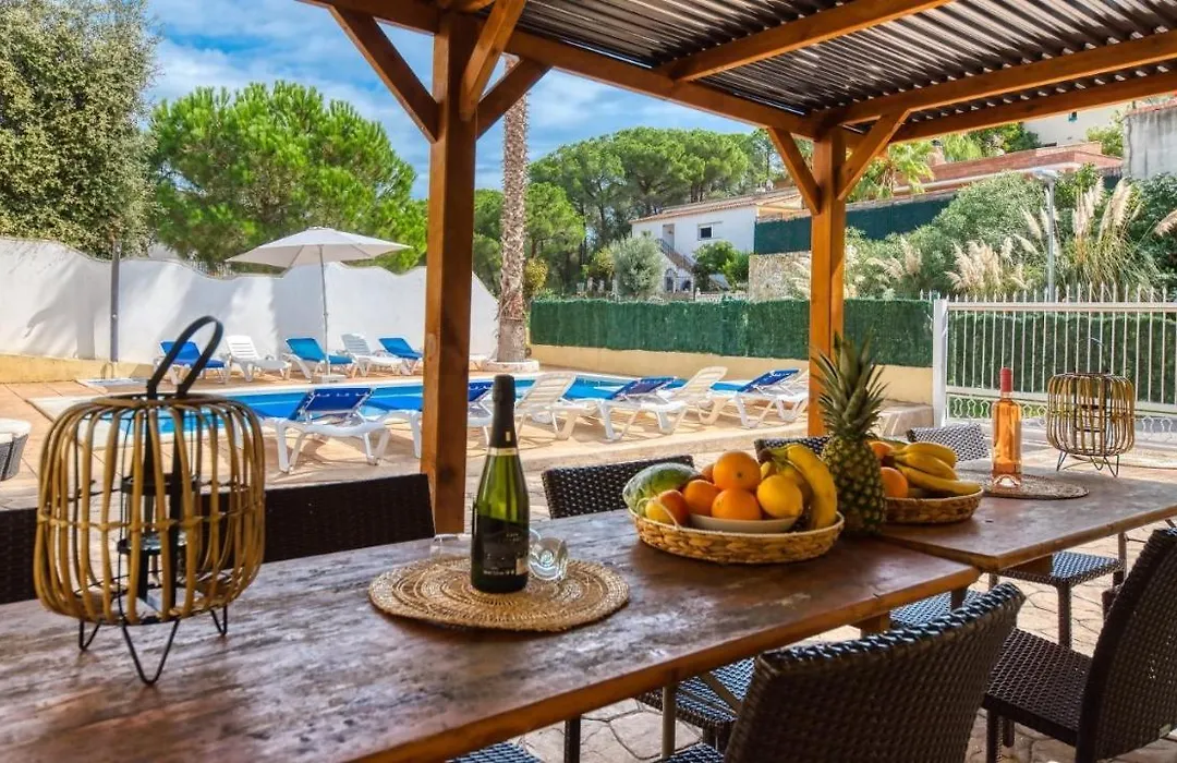 Costacabana - Villa Ashley-1